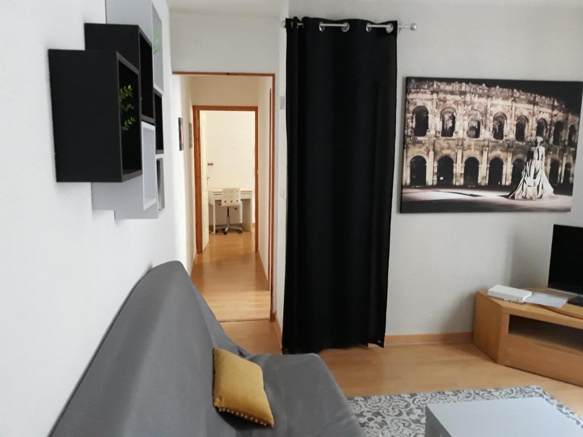5 minutes des Arènes, parking, 6 couchages + 1 lit bébé Nîmes Esterno foto