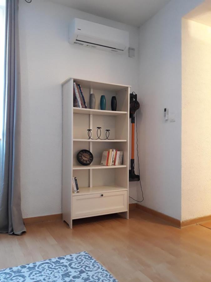 5 minutes des Arènes, parking, 6 couchages + 1 lit bébé Nîmes Esterno foto